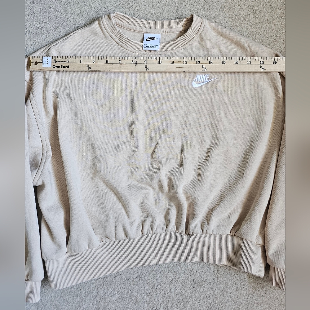 Youth Nike Sweatshirt Bundle - Nike Blue Tie-Dye Sweatshirt and Neutral Beige - Picture 4 of 13